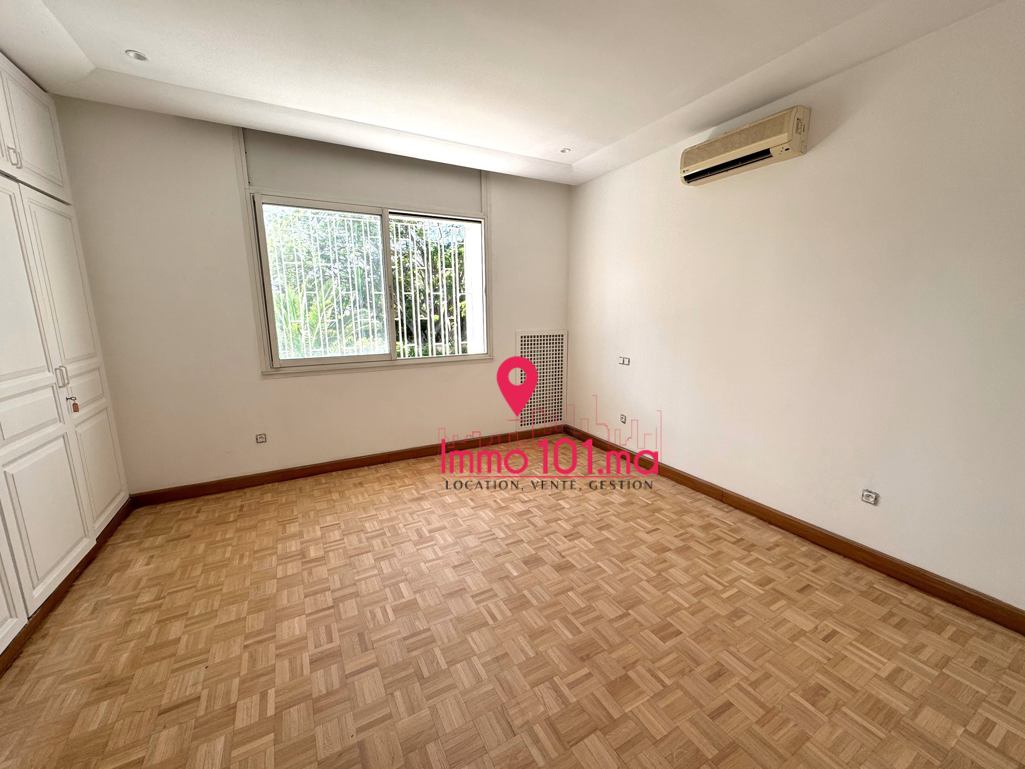 Location villa à Souissi – La Pinède ZLLVV2537