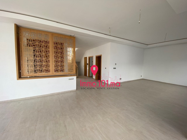 Villa à vendre à El Menzeh AYV2374