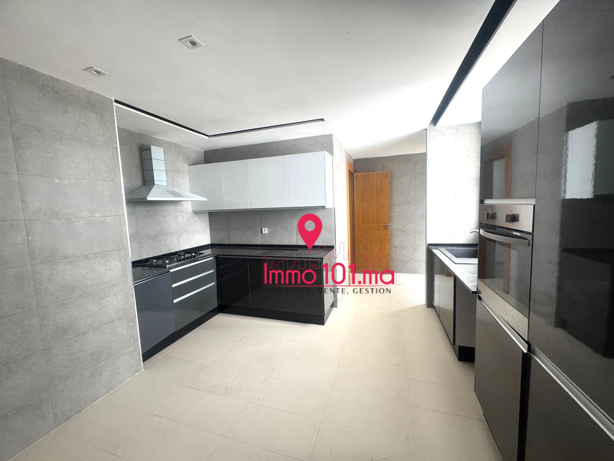 Appartements à vendre à Hay Riad ZLV2278