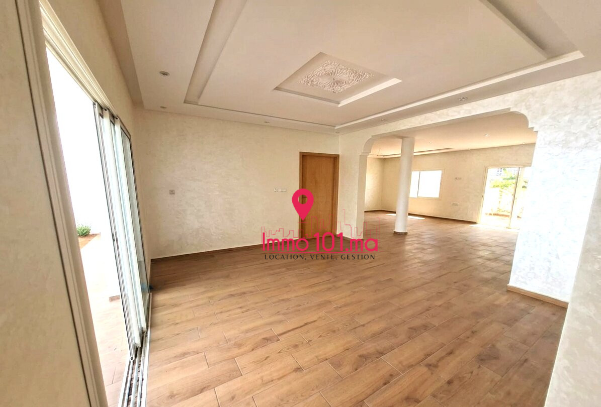Villa à vendre à El Yousoufia AYV2458