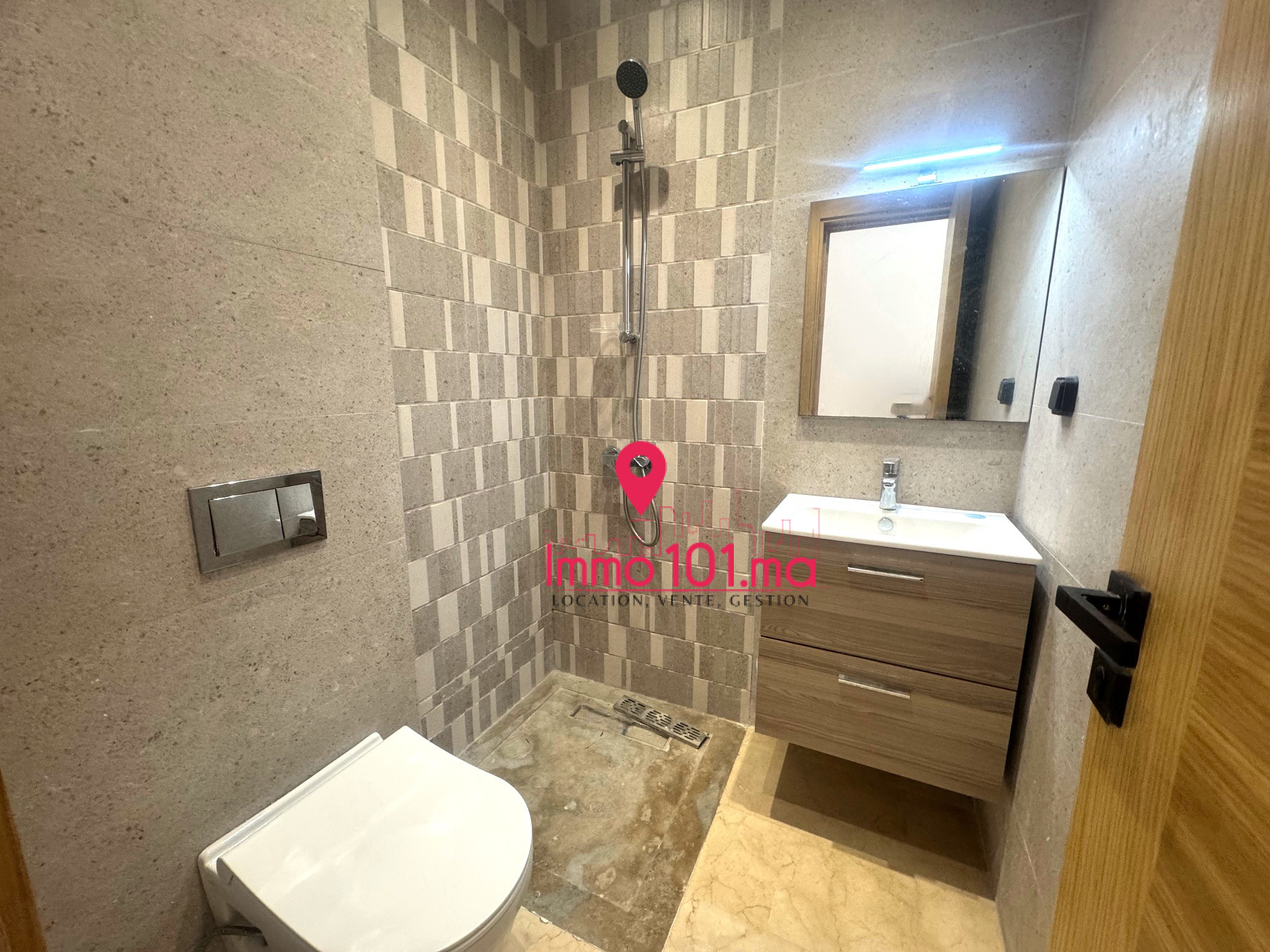Appartement à vendre à Hay Riad ZLV2280
