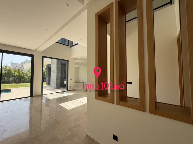 Villa à louer à El Menzeh ZLLVV2513