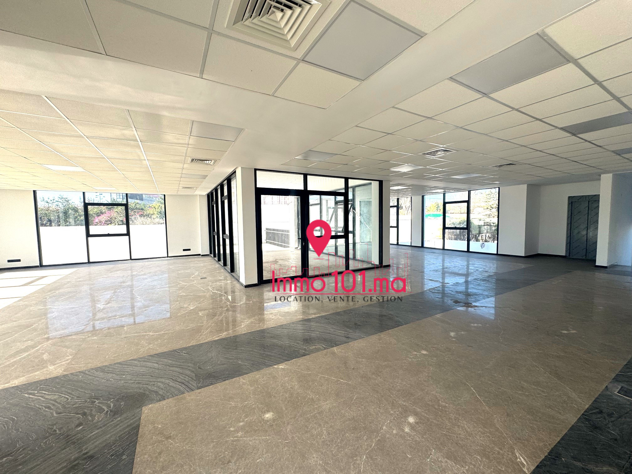 Villa usage professionnel à vendre à Souissi ZLV2539