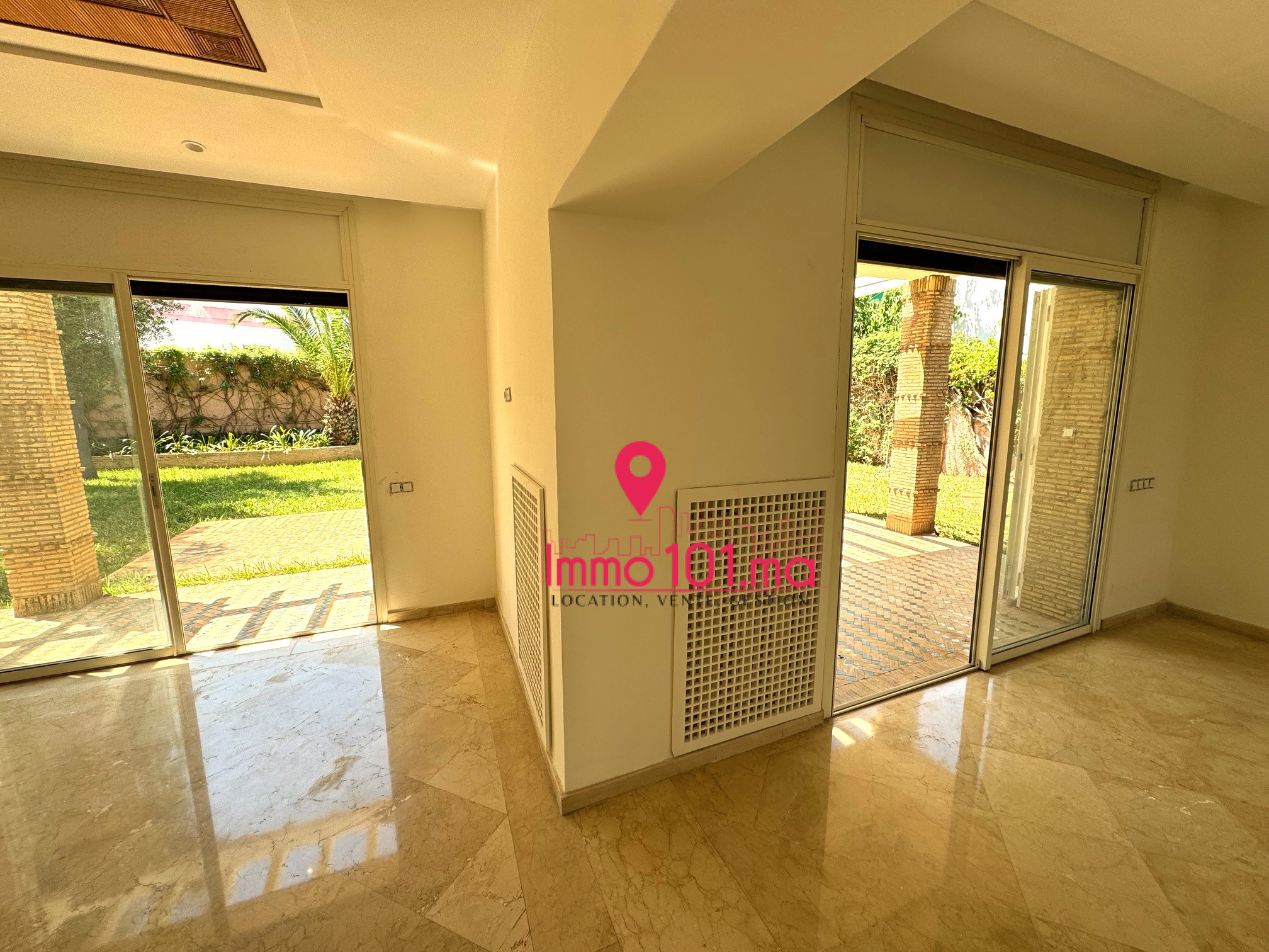 Location villa à Souissi – La Pinède ZLLVV2537